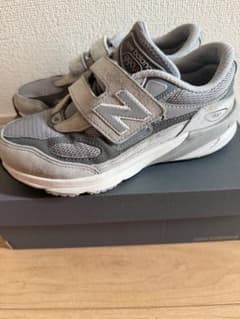 New Balance 990 V6 20.5cmのサムネイル