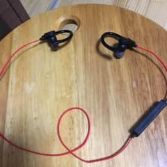 Bluetooth イヤホンのサムネイル