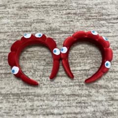 赤い目付きカチューシャ2個セットのサムネイル