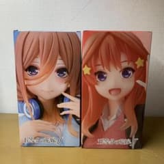 五等分の花嫁 中野三玖　中野五月　制服verフィギュアのサムネイル