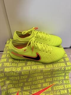 サッカースパイク 24のサムネイル
