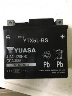 台湾ユアサ YTX5L-BSのサムネイル