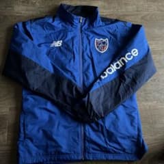 New Balance FC東京 ピステ ウィンドブレーカー New Balance FC東京 ピステ ウィンドブレーカー - メルカリ