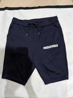H*n様 【新品未使用】feelcycleネイビーショートパンツ(インナースパッ FEELCYCLE ショートパンツ ネイビー Sサイズ - メルカリ