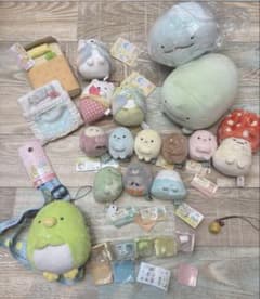 Sumikko Gurashi palm-sized plush toys with tags, bundled, Heisei retro, vintage items.