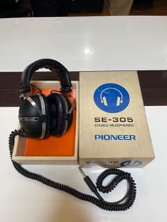 Pioneer SE-305 Headphones