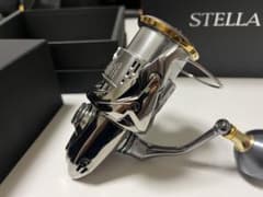 SHIMANO 18STELLA 3000MHGのサムネイル