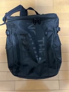 THE NORTH FACE ノースフェイス　リュックサック　黒のサムネイル