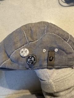 True Religion ハンチング 帽子 デニム 缶バッジ付きのサムネイル