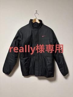 新品未使用Nike ブラック ジップアップジャケットのサムネイル