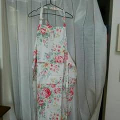 新品⭐Cath Kidston  エプロンのサムネイル