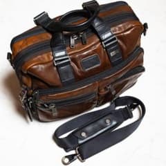 TUMI 希少カラーALPHA BRAVO 2way ビジネスバッグ レザーのサムネイル