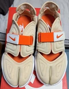 新品未使用タグ付き　NIKE AQUA RIFT ベージュ オレンジ　24.5㎝のサムネイル