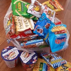 お菓子のまとめ売りのサムネイル