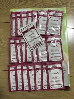 レステモ 薬用 美白 ゲルクリームのサムネイル