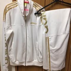 大人気♡adidas  白金  セットアップのサムネイル