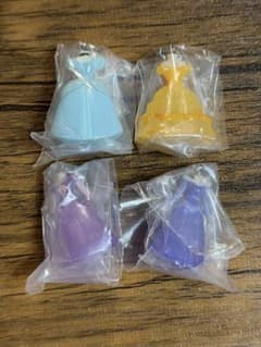 ディズニープリンセス ドレスチャーム 4種セット ガチャのサムネイル