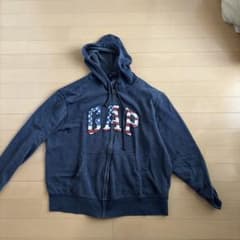 ぱ*こ様 GAP ジップパーカーのサムネイル