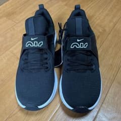 24cm NIKE AIR MAX ベラのサムネイル