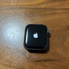 Apple Watch SE（第１世代） GPSモデル 40mm スペースグレイのサムネイル