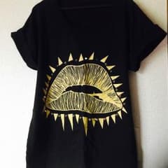 リップ柄スタッズTシャツのサムネイル