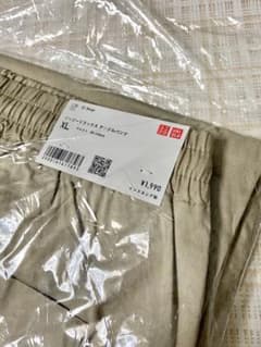 UNIQLO    イージーリラックス　アンクルパンツのサムネイル