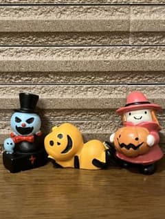 ハロウィンインテリアオブジェ　可愛い　置き物　陶器　3個セット　魔女　かぼちゃのサムネイル
