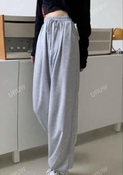 グレー スウェットパンツのサムネイル