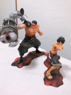 ワンピース　フィギュアのサムネイル