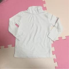 ハイネック 白シャツのサムネイル