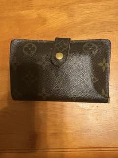 LOUIS VUITTONのサムネイル