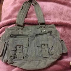 カーキ色 バックのサムネイル