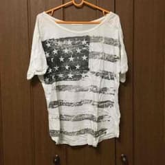 ジーナシスのＴシャツのサムネイル