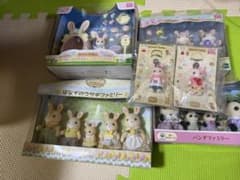シルバニアファミリー ウサギファミリー 人形セットのサムネイル