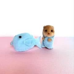 シルバニアファミリー カワウソ 赤ちゃん 抱っこ紐のサムネイル