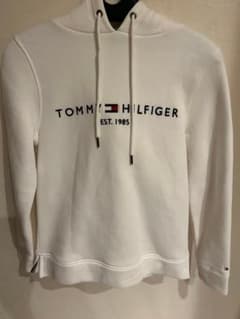 美品　TOMMY HILFIGER　真っ白パーカー　XSのサムネイル