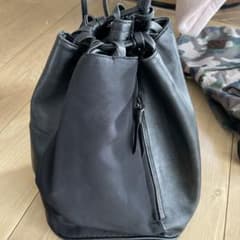 CUESS 黒 巾着型バッグ - メルカリ