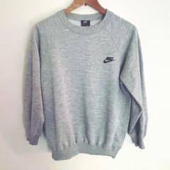 Nike グレー スウェット Mサイズのサムネイル