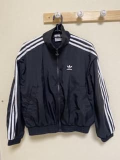 adidas ナイロン　トラックジャケットのサムネイル