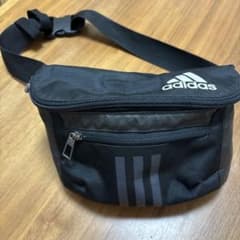 adidas肩掛けバックのサムネイル