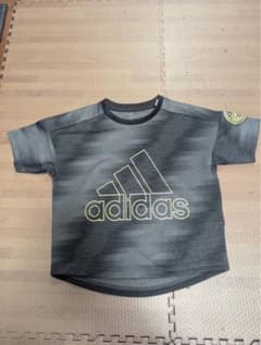 アディダス キッズ 半袖Tシャツ ハーフパンツ 上下セット 120 130のサムネイル