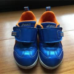 アシックススニーカーのサムネイル