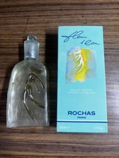 ROCHAS Fleur d'eau オードトワレ 50ml ※廃盤品 ROCHAS Fleur d'eau オードトワレ 50ml - メルカリ