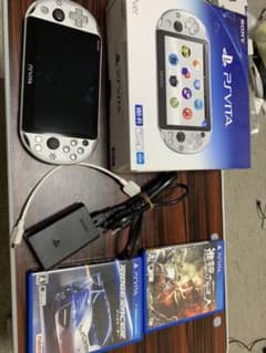 PlayStation Vita 進撃の巨人　リッジレーサーのサムネイル
