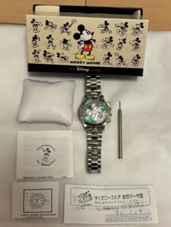 日*5様 Disney Store ミッキーマウス クロノグラフ 腕時計のサムネイル