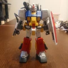 MGパーフェクトガンダム 1/100スケール完成品のサムネイル