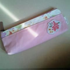 ローラアシュレイ ペンケースのサムネイル