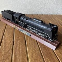 TS80 希少 C6226 蒸気機関車 1/50スケール 模型 国鉄 レール台座 TS80 希少 C6226 蒸気機関車 1/50スケール 模型 国鉄 レール台座