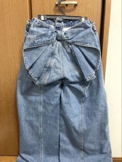 リボン付きライトブルーデニムパンツのサムネイル