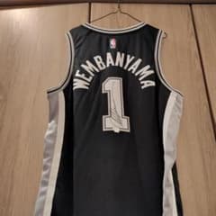 【鑑定済み】Spurs ウェンバンヤマ オーセンティックユニフォーム　サイン入 鑑定済み】Spurs ウェンバンヤマ オーセンティックユニフォーム サイン